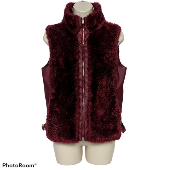 Guess Jackets & Blazers - Guess Los Angeles Womens Faux Fur Red Vest Large